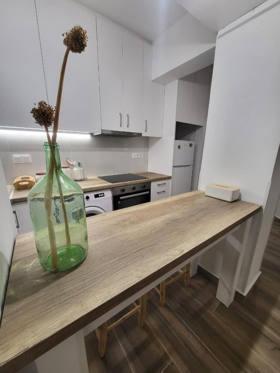 Now, Acropolis Appartement Athene